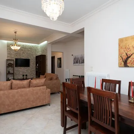 Holiday home My - Meteora, Central Apt - 2 Bd *