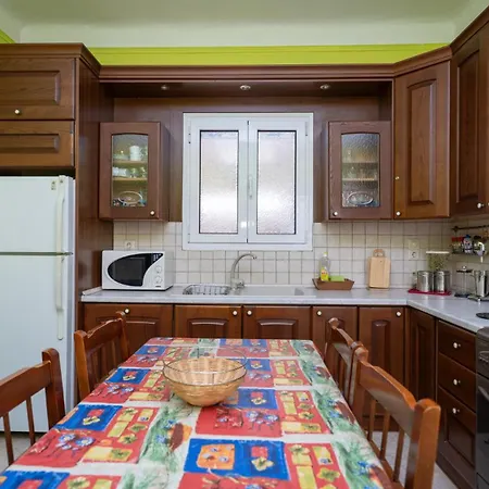 Holiday home My - Meteora, Central Apt - 2 Bd *